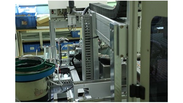 全自動(dòng)點(diǎn)膠機(jī)視屏