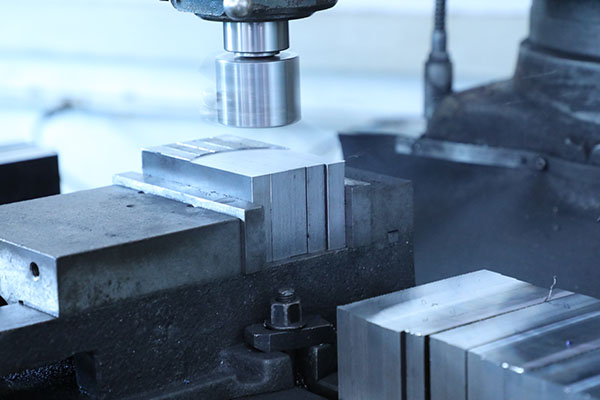 點(diǎn)膠機(jī)設(shè)備加工