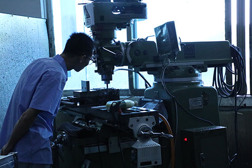 半自動點膠機設備