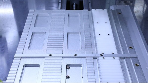 全自動(dòng)高速點(diǎn)膠機(jī)