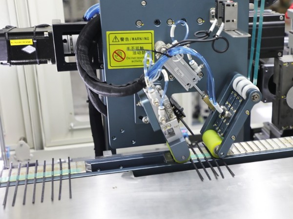 NTC傳感器自動裁線排板焊接機