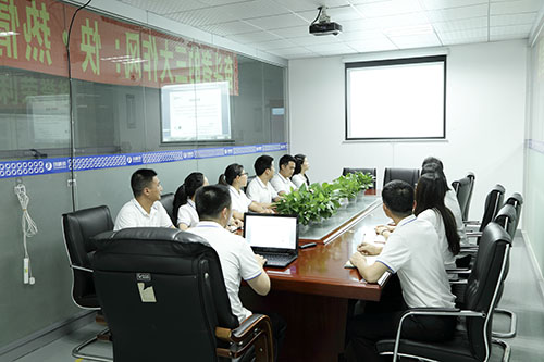 在線式噴射點(diǎn)膠機(jī)