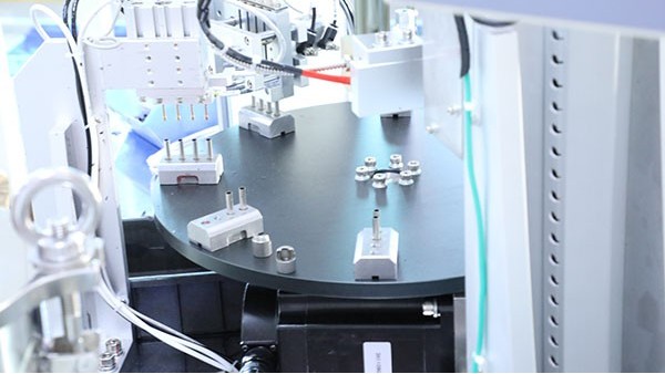 點膠機設備哪家好