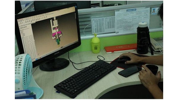 自動(dòng)點(diǎn)膠機(jī)