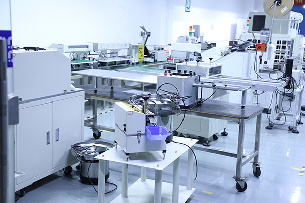 全自動(dòng)點(diǎn)膠機(jī)廠家展廳